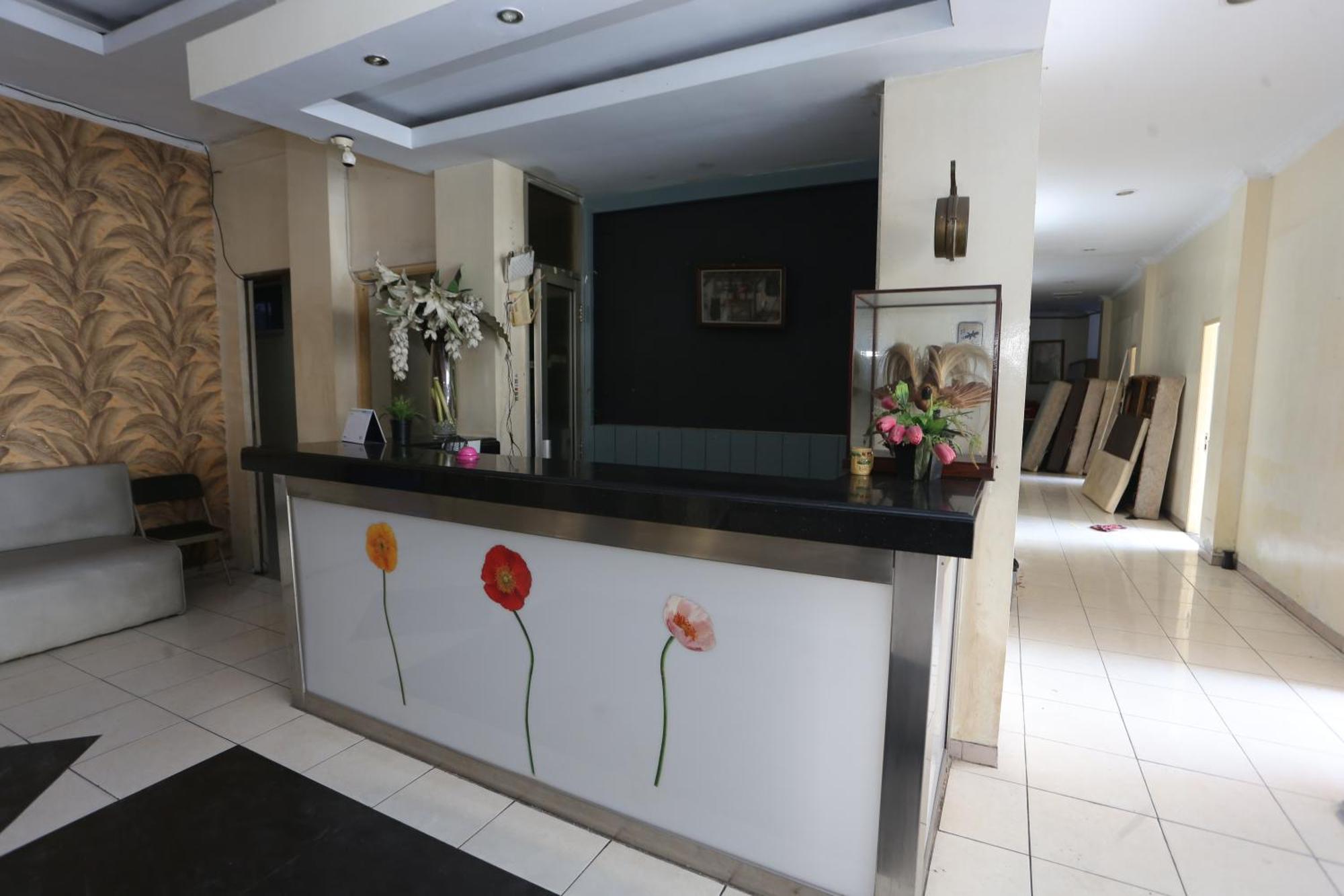 Dancenter Tanah Abang Near Pasar Tanah Abang 3*